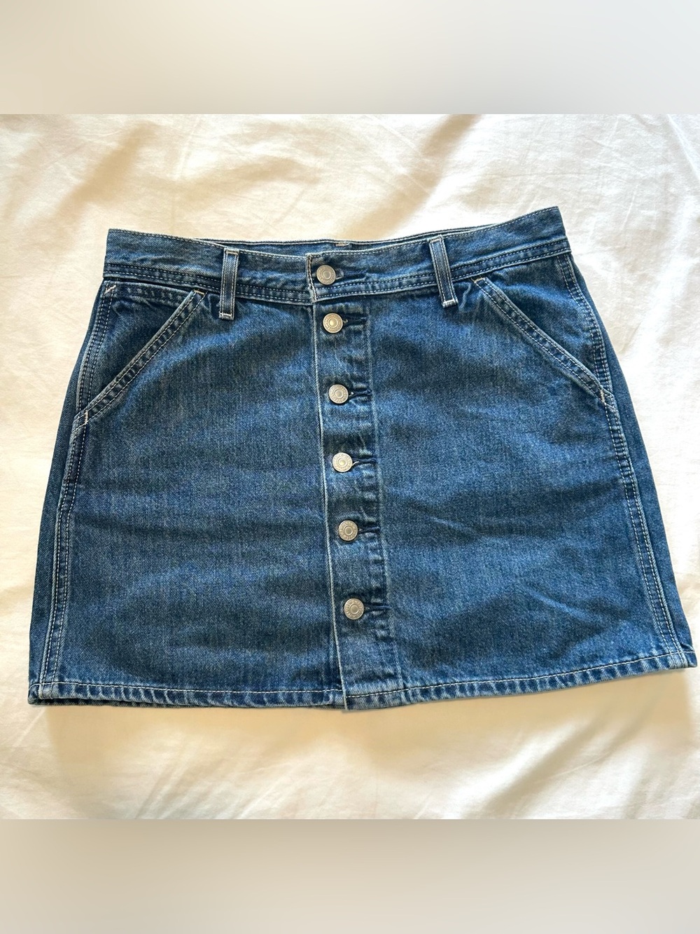 Levi’s Denim Button Mini Skirt